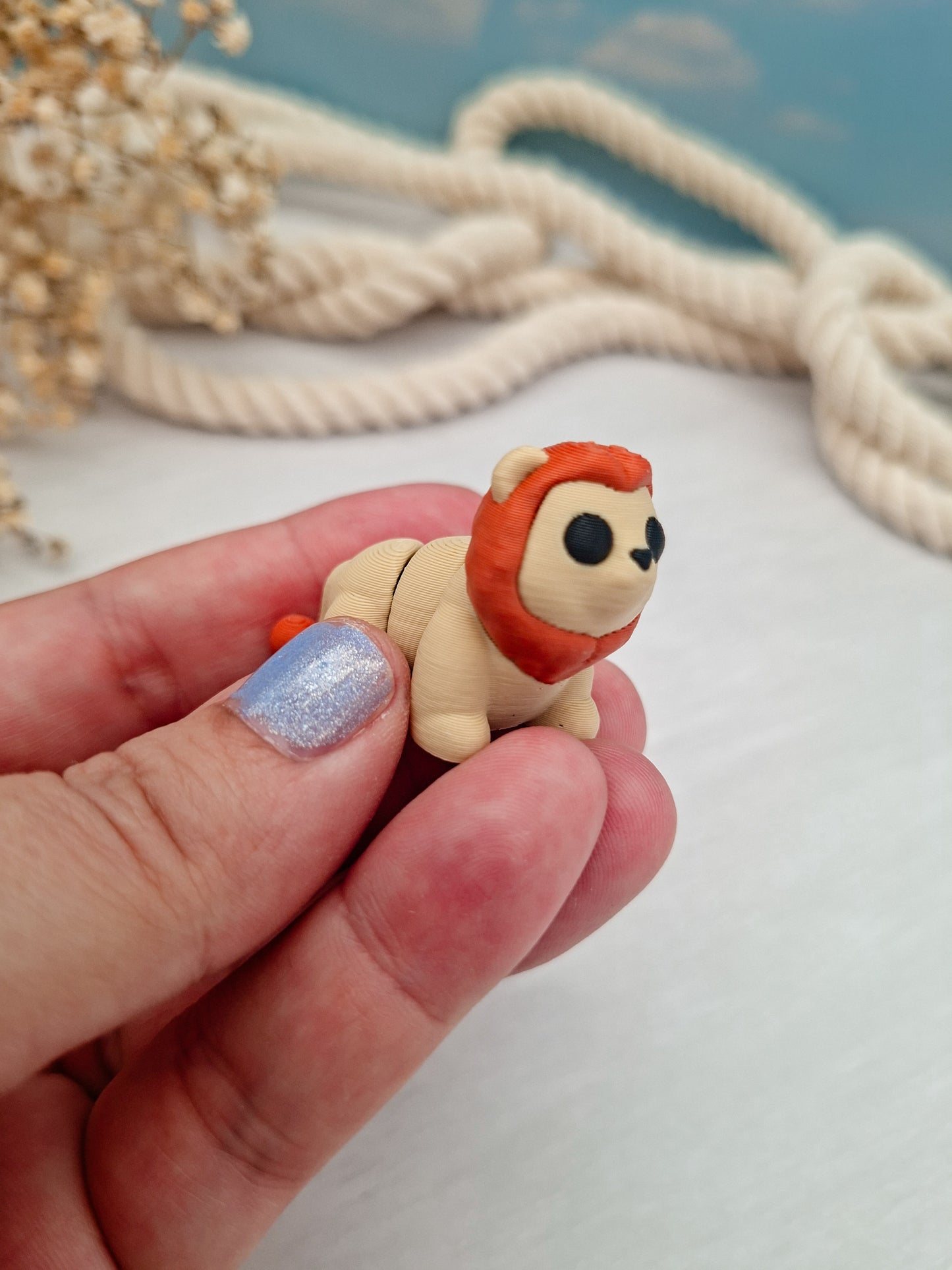 Löwe - dein wackeliger Mini-Begleiter