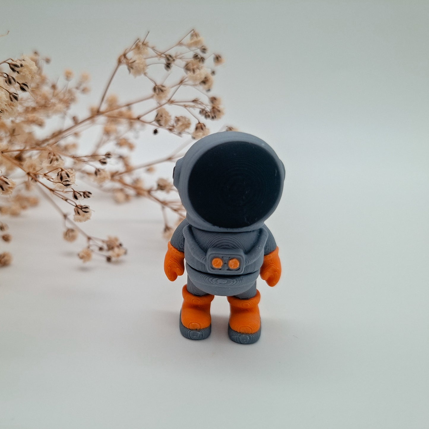 Jiggle Tiny Astronaut – Dein kleiner Glücksbringer