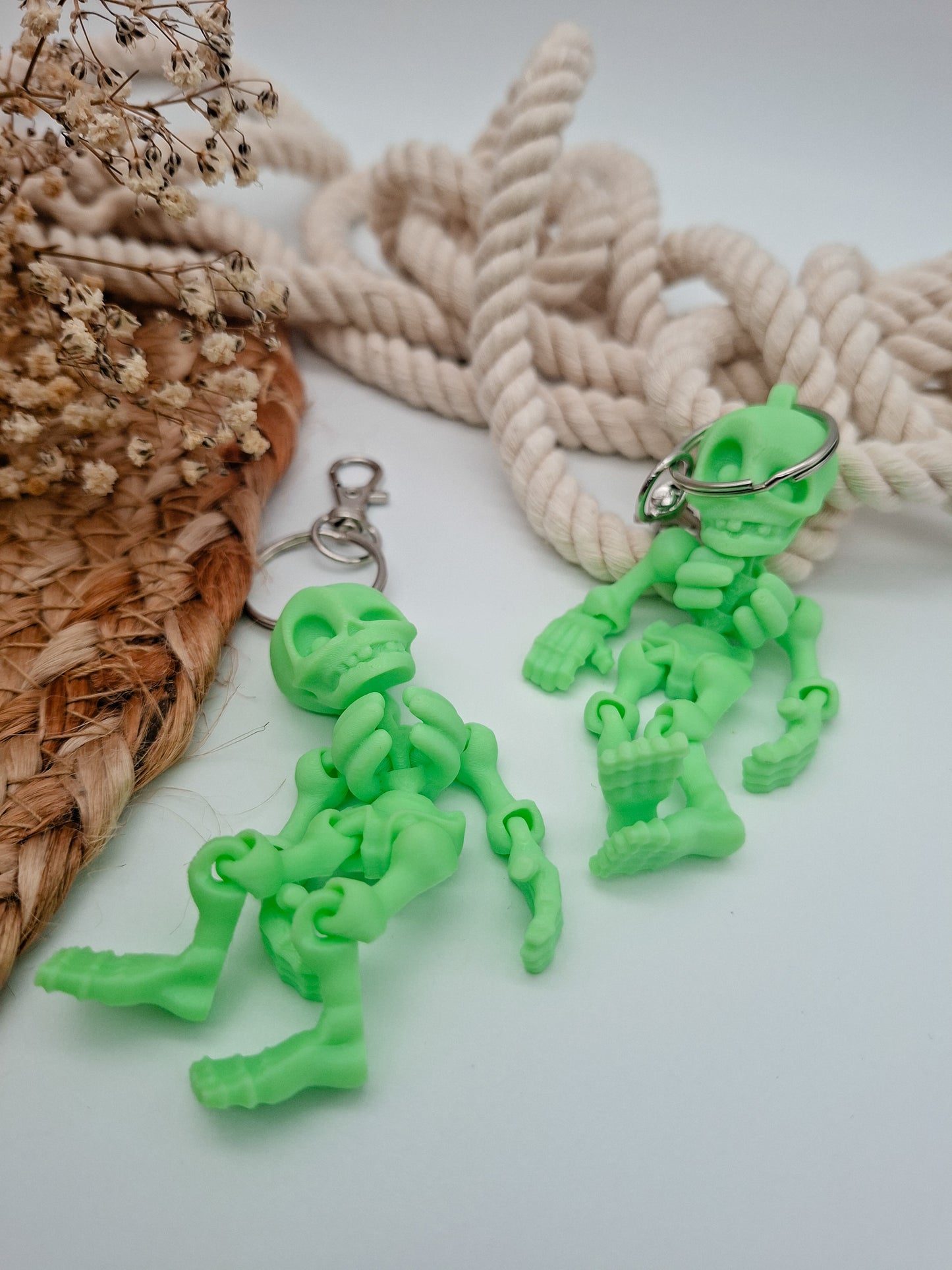 Flexi-Skelett Schlüsselanhänger – Bewegliche Mini-Figur • Halloween Deko • 3D-gedruckt • Geschenkidee ab 14 • Handmade